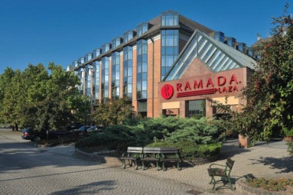 Ramada Plaza ( volt Hotel Aquincum)